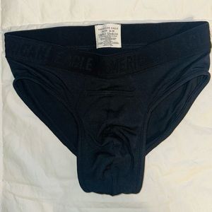 AE Brief (XS)